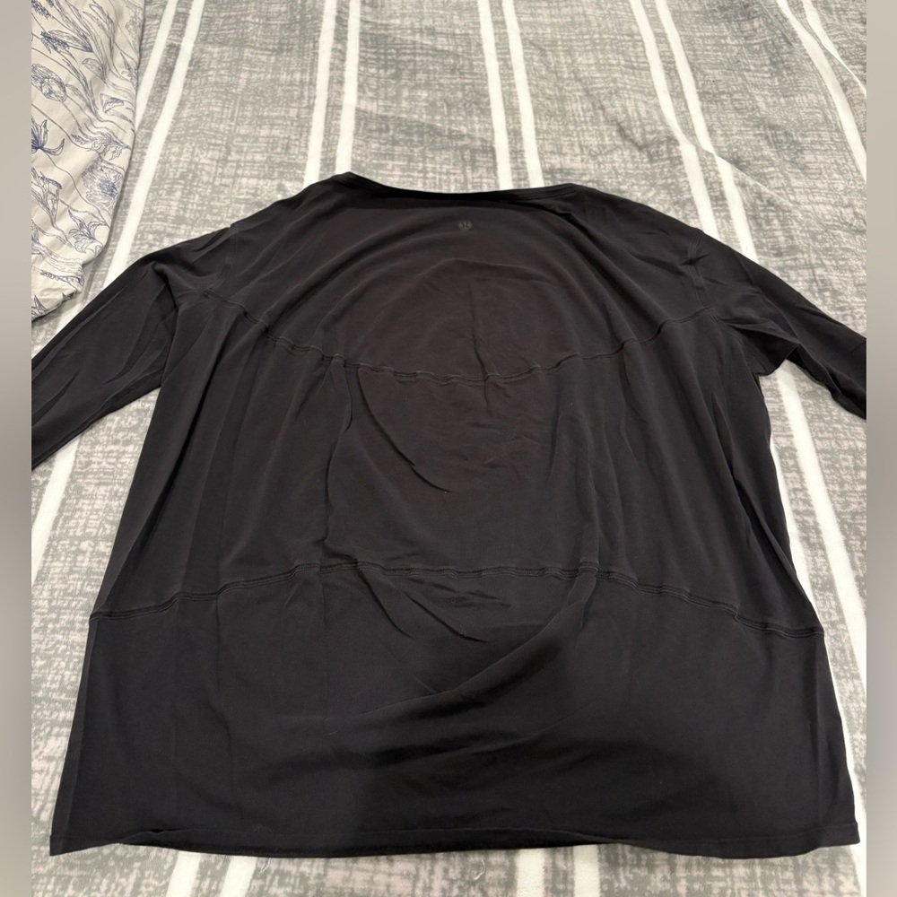 Lululemon Black Long Sleeve Top